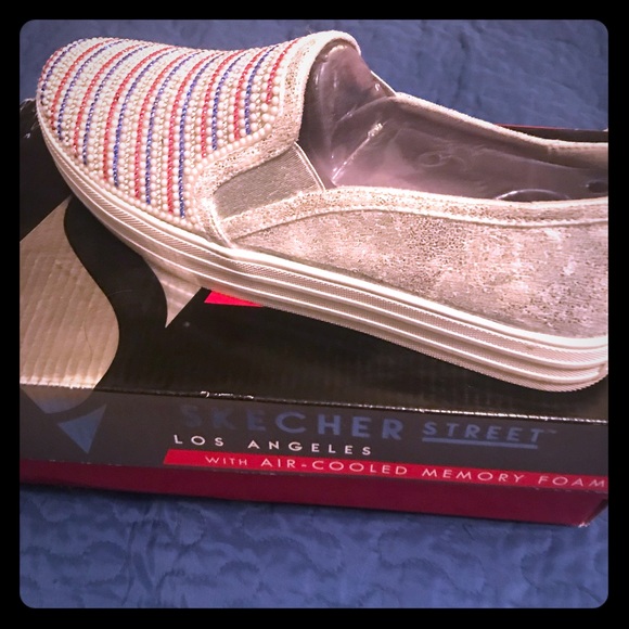 Skecher’s slip on’s - Picture 1 of 3